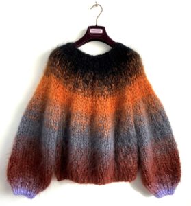 silkmohair sweater in zwart grijs burgundy lila en roest