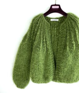 groen vest mohair wol kort model