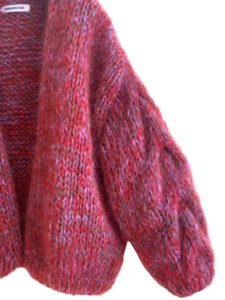 chunkyknit cardigan in red pink