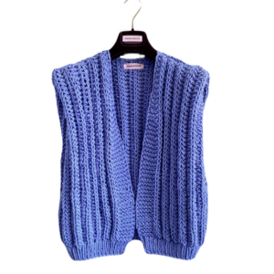 dames bodywarmer met kapmouw in lila wol
