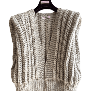 chunkyknit_beige_vest_alpaca