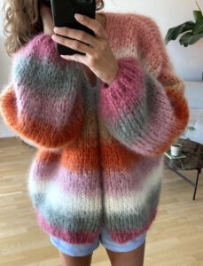 bernadette vest mohair tie-dye gestreept camel roze oranje mint