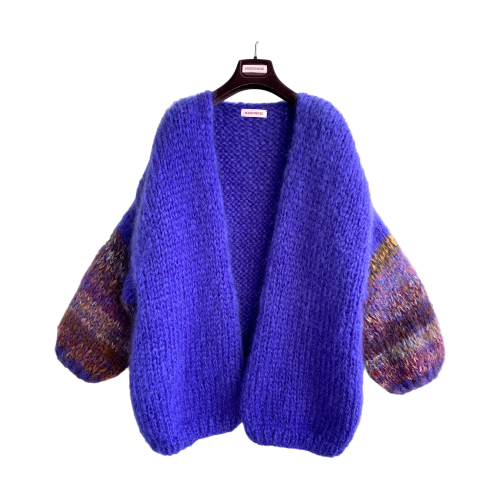 Lang oversized damesvest in mauve blauwe mohair met meerkleurige ...