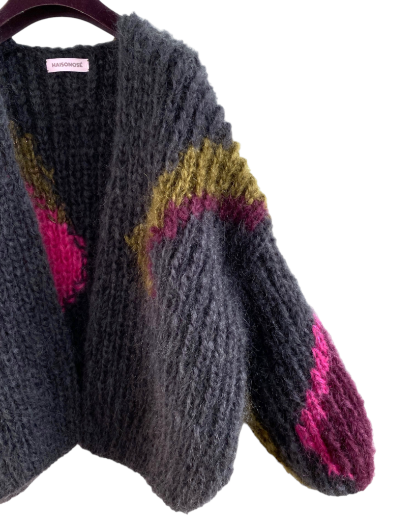 Pull Vintage En Mohair Woof Design - Fuchsia Et Noir à Motifs Floraux - Taille L Pour Femme - Années 80