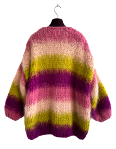 gestreept vest mohair hand gebreid met tie-dye strepen in camel lime roze