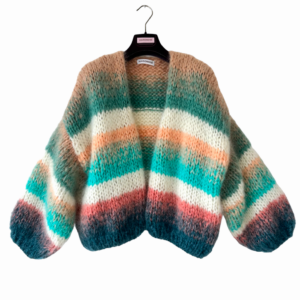 hand gebreide sweater in offwhite camel turquoise en petrol gestreept