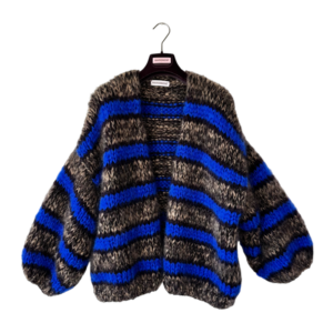 oversized en hand gebreid mohair vest kobalt blauw en camel gestreept