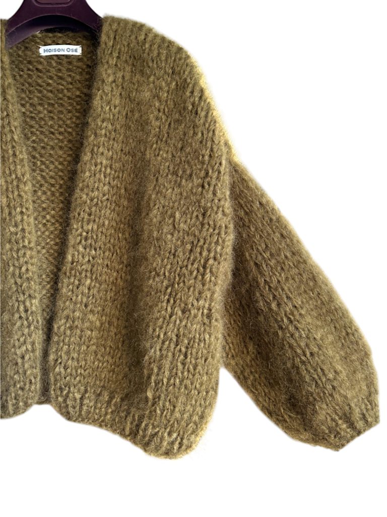 Oversized mohair vest kaki groen (na te bestellen) - Maison Os