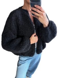 Hand gebreid damesvest in zwarte mohair en zijde Maison Ose