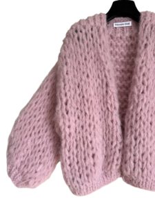 Grof gebreid roze vest Indy in alpaca