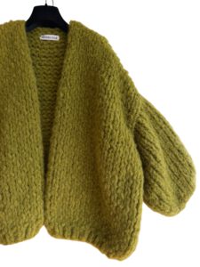 grof gebreid vest Cocoon in olijfgroen Maison Osé